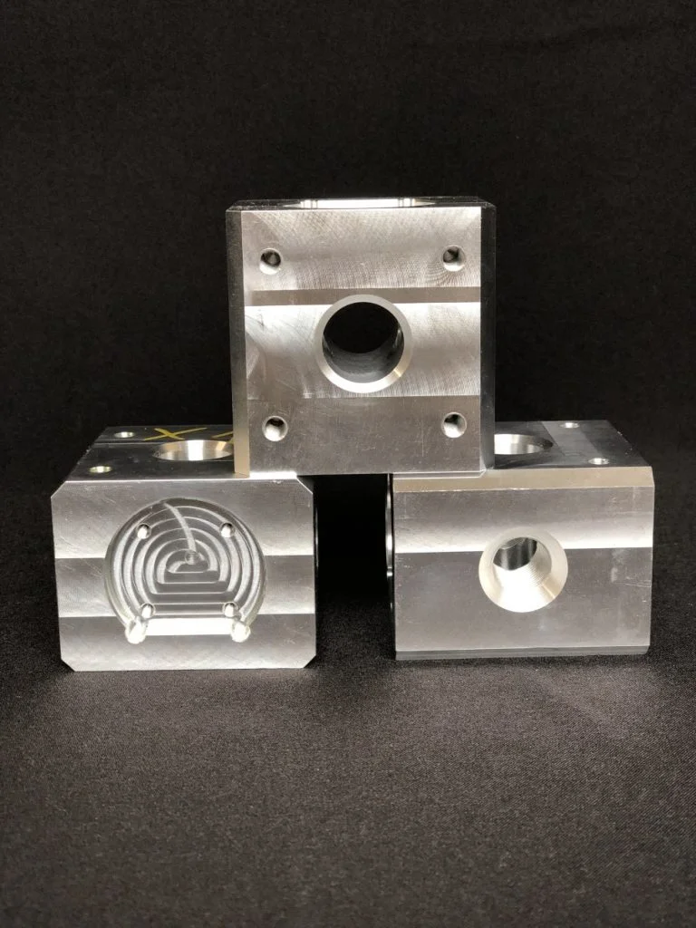 Metallblöcke